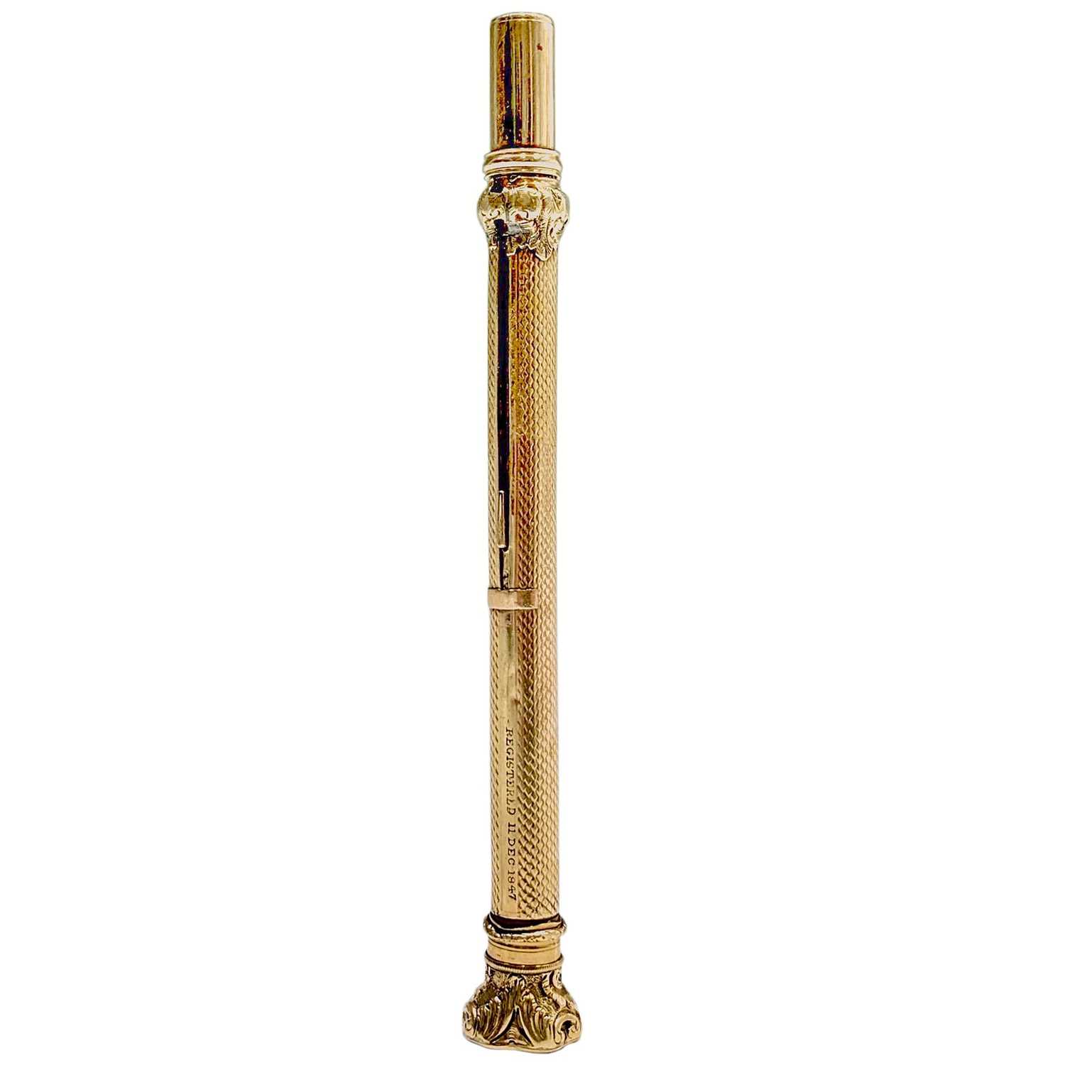 A Victorian gold propelling pencil.
