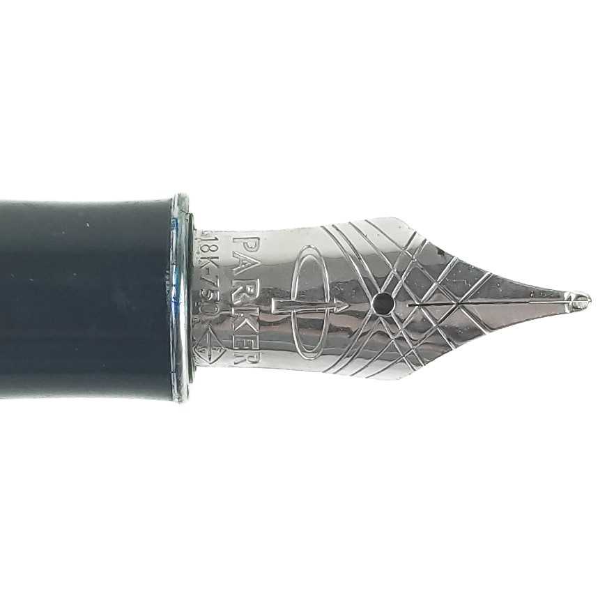 A Sonnet Parker fountain pen in original fitted case. - Image 2 of 6