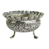 An Indian Swami silver sugar bowl.