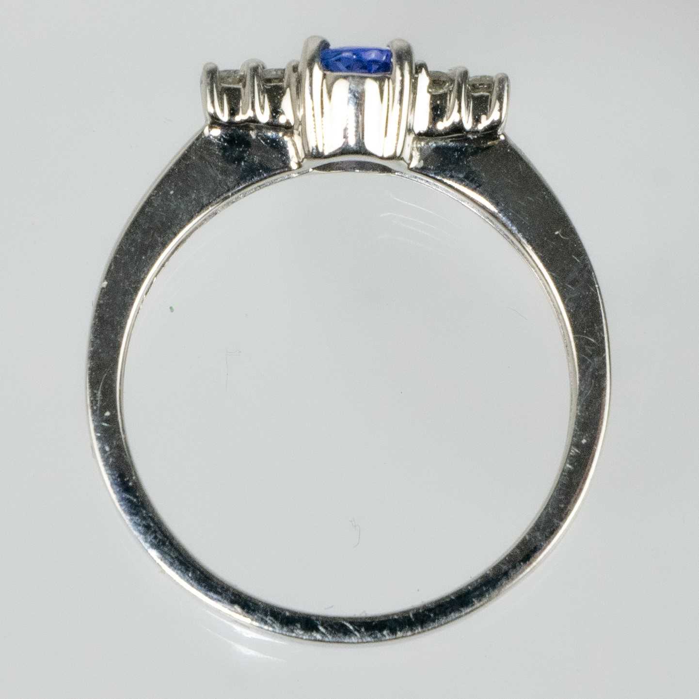 A modern 9ct white gold tanzanite and diamond set ring. - Image 4 of 6