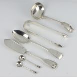 An Edwardian silver fiddle pattern ladle London 1901 and 5 other items of cutlery, 274 grams