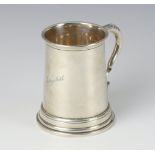 A silver mug engraved Elizabeth with S scroll handle, Sheffield 1913, 8.5cm, 102 grams