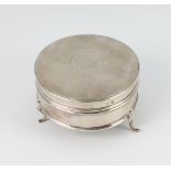 A circular silver trinket box 7cm, 42 grams (no interior)