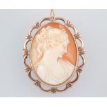 A 9ct yellow gold cameo brooch 4cm x 3.5cm, 11 grams