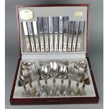 A canteen of silver plated Kings pattern cutlery for 6 contained in a mahogany finished canteen (44)