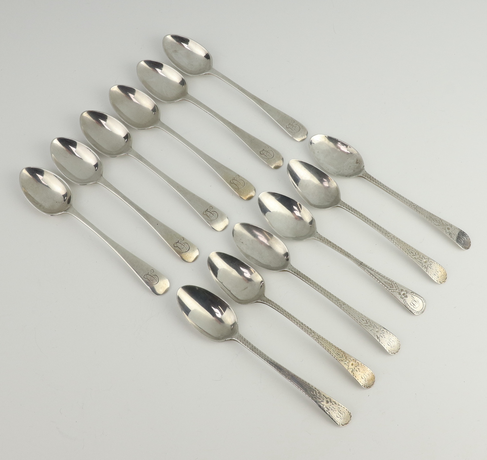 A set of 6 Edwardian silver Old English pattern teaspoons Sheffield 1905, set of 6 George III silver