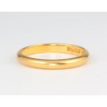 A 22ct yellow gold wedding band, size J, 2.5 grams