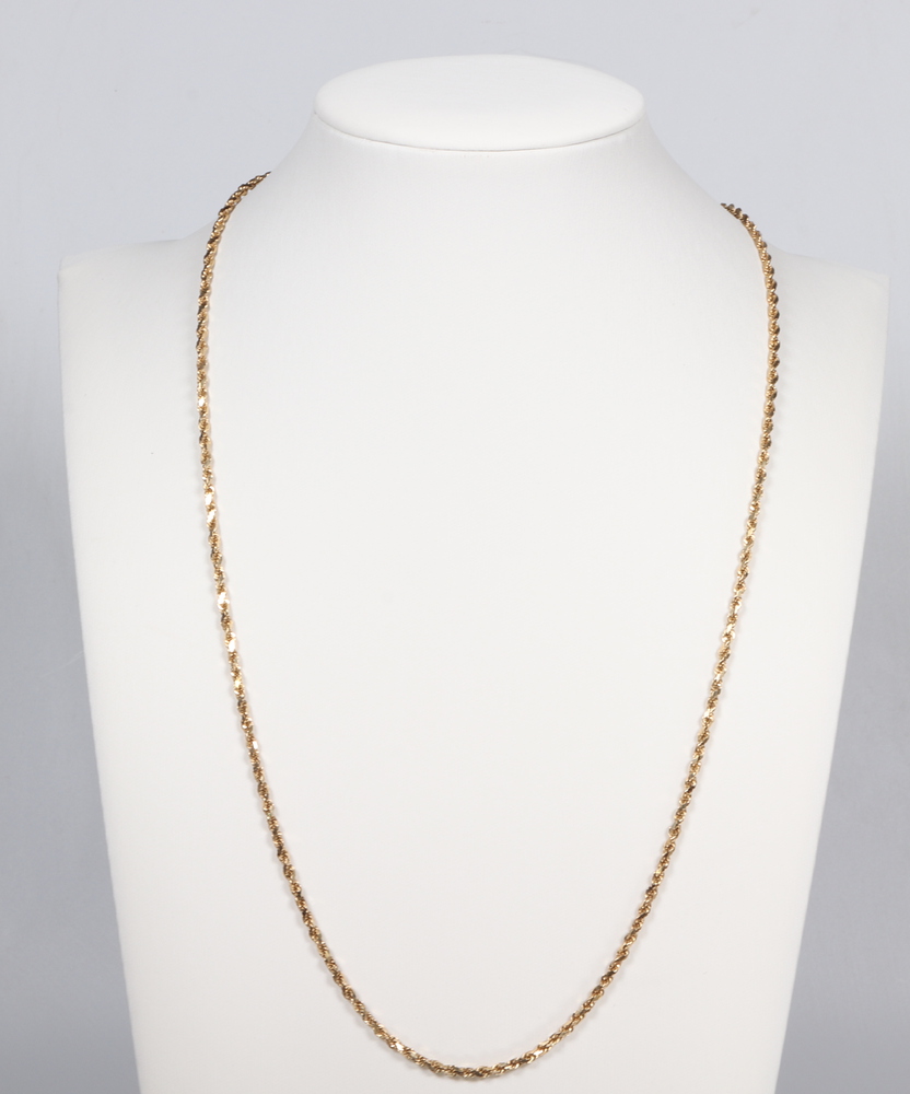 A 14k yellow metal necklace, 9.4 grams, 50cm