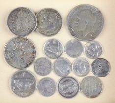 A 1933 half crown and minor coins, 55 grams