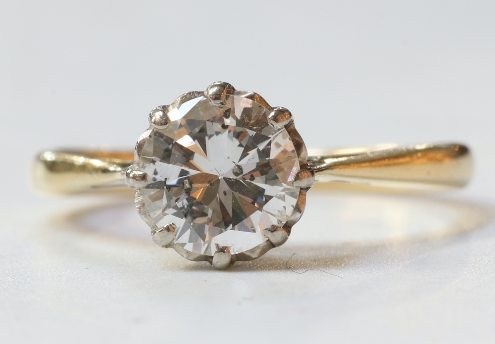 A yellow metal 18ct single stone brilliant cut diamond ring, approx. 1ct, 2.5 grams, size K, clarity - Image 2 of 8