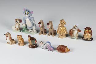 A collection of Whimsey figures including Tom 9cm, Jerry 4cm and others