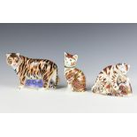A Royal Crown Derby Imari pattern paperweight - Bengal tiger cub 10cm, a ditto Marmalade no.1256