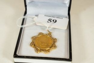 A Gold quarter ounce 1982 Krugerrand with pendant est. £350 - £450
