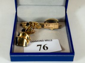 A 9ct yellow gold Car & Caravan design Bar Broach and a pair of 9ct yellow gold double leaf