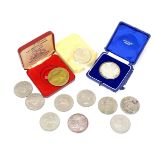 Coins : Assorted commemorative coins to include a Gibraltar proof crown 1967, a Tower of London