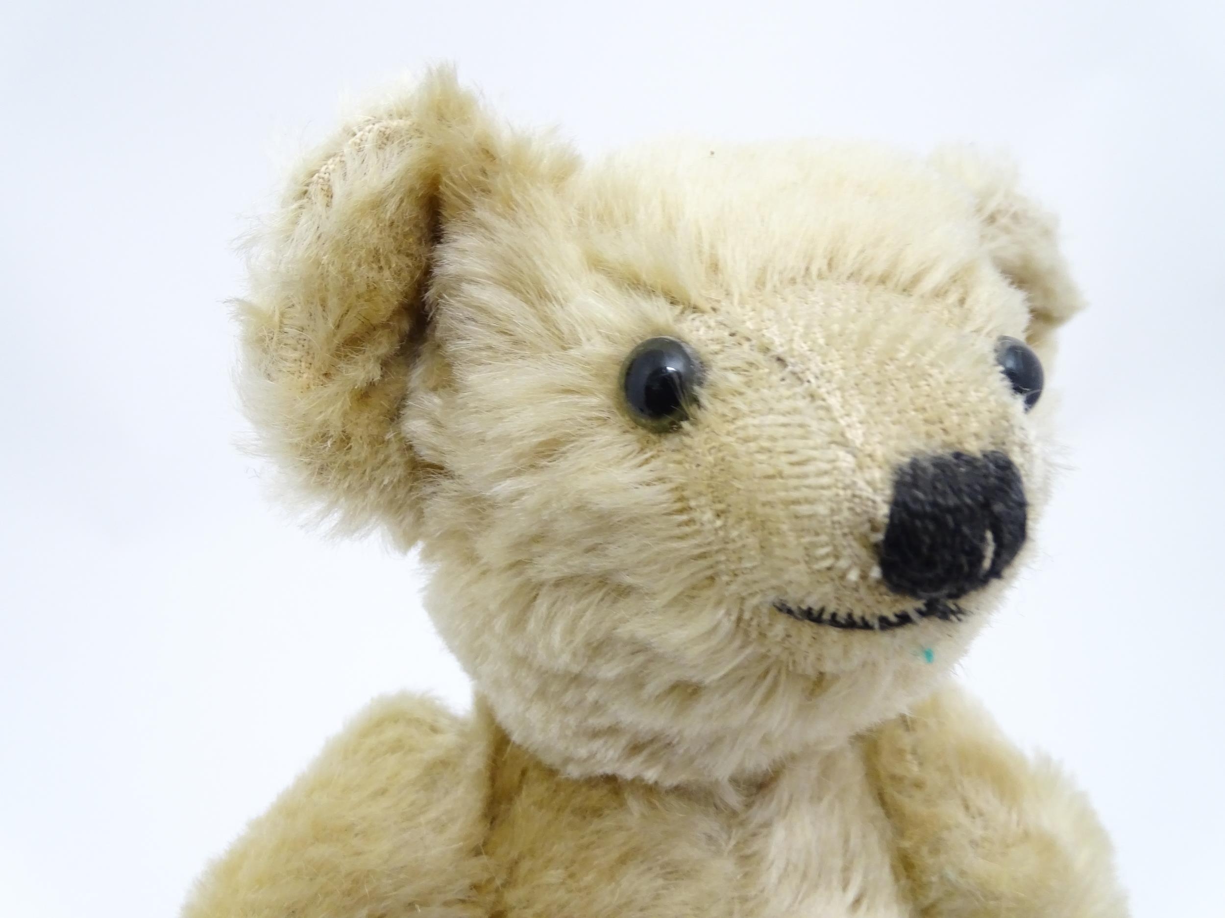 Toy: A 20thC Past Times mohair teddy bear - Bertie, with stitched nose and mouth, pad paws and - Bild 4 aus 10