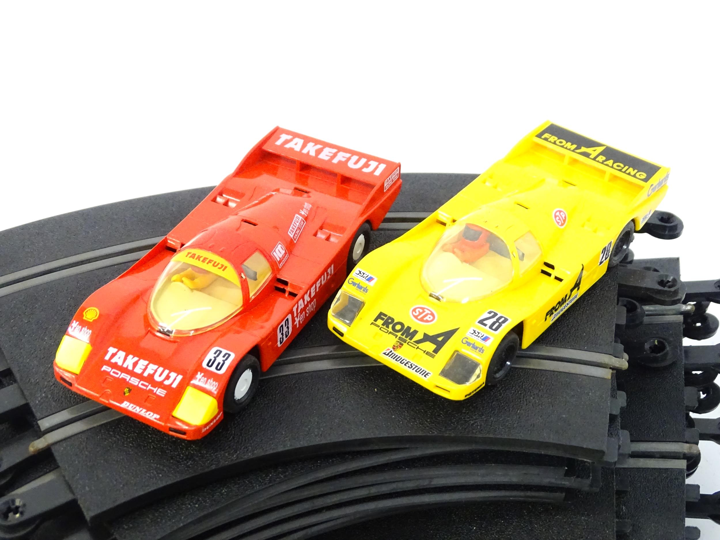 Toy: Porsche Power Scalextric, scale model car racing. Box approx. 6" x 29" x 17" Please Note - we - Bild 10 aus 11