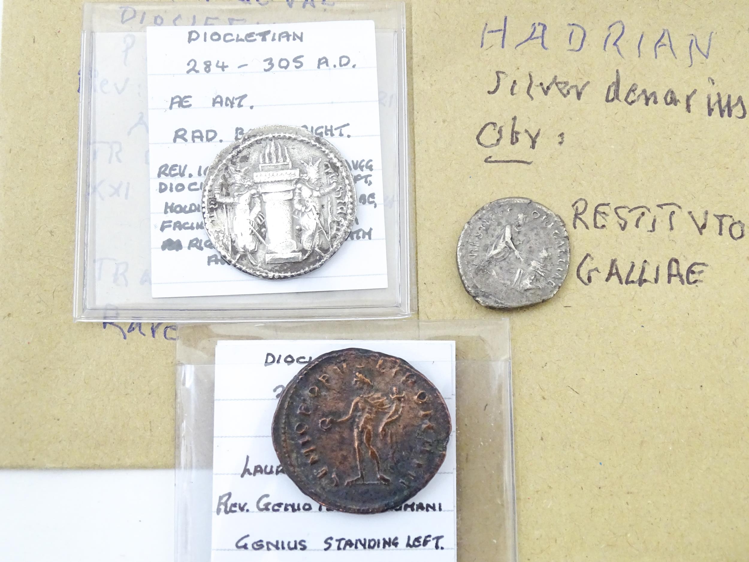Coins: A quantity of assorted old coins, tokens, medallions, commemorative coins, and some - Image 16 of 45