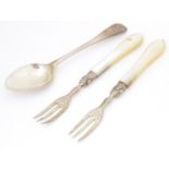 A tea silver spoon Sheffield 1930 maker Fenton Brothers Ltd, together with a pair of silver pastry