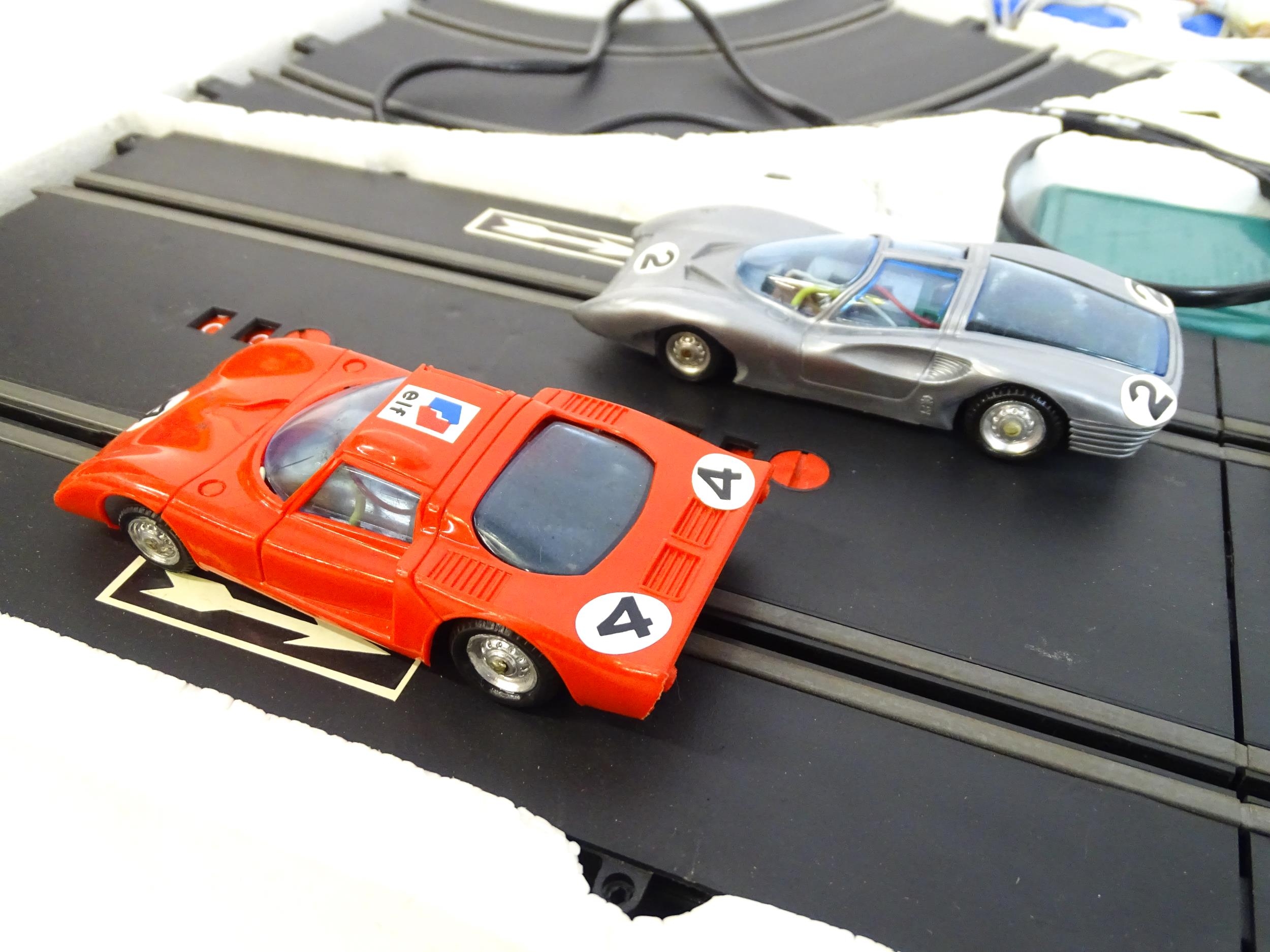 Toys: Two 20thC car racing games comprising TCR Total Control Racing Lighted Jam Car Speedway, and - Bild 12 aus 16