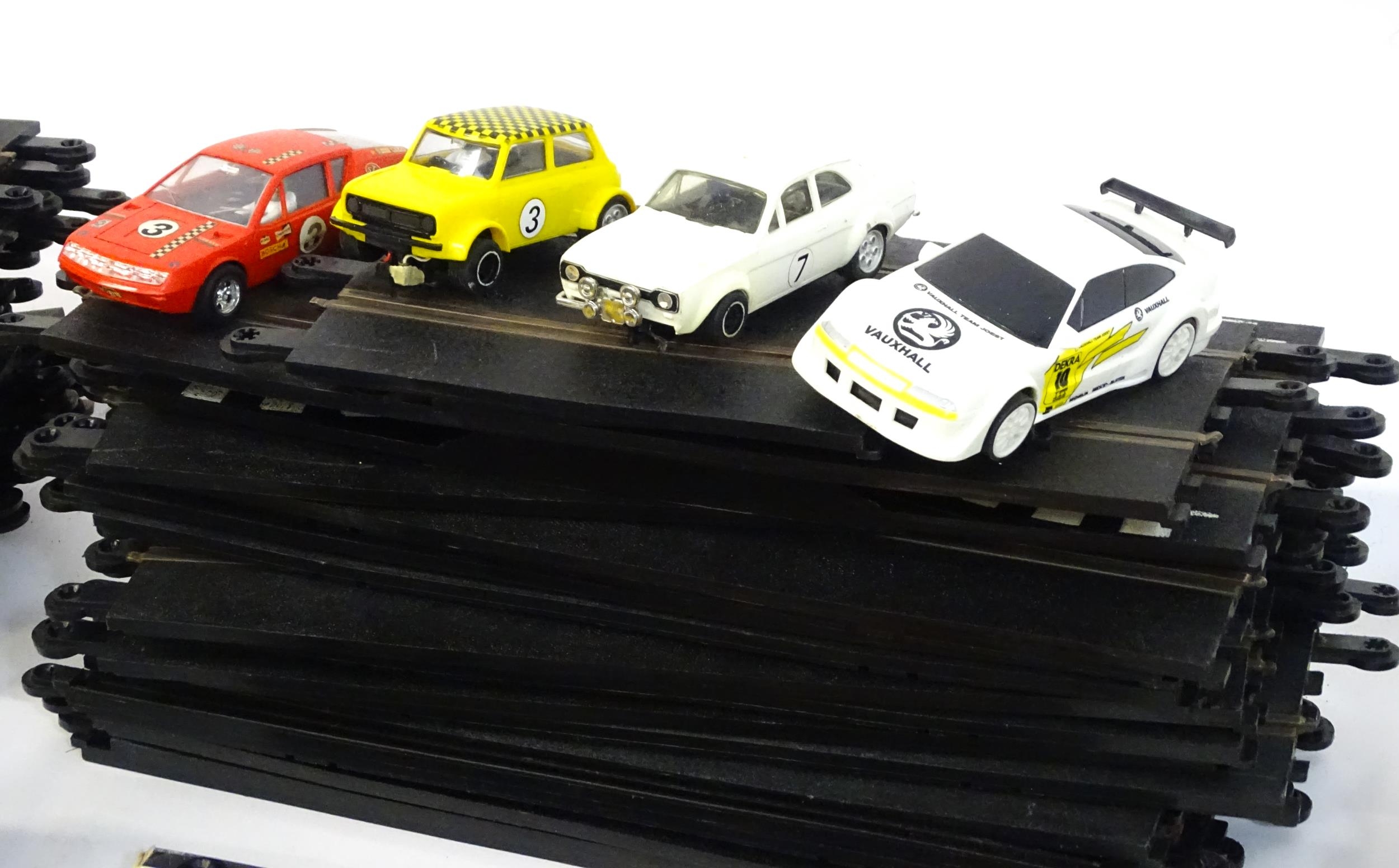 Toys : Vintage Scalextrix race track, cars , power pack, accessories etc. Ten cars to include - Bild 5 aus 11