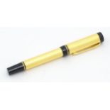 A Parker Duofold fountain pen, with 18K gold nib, approx 5 1/4" long Please Note - we do not make