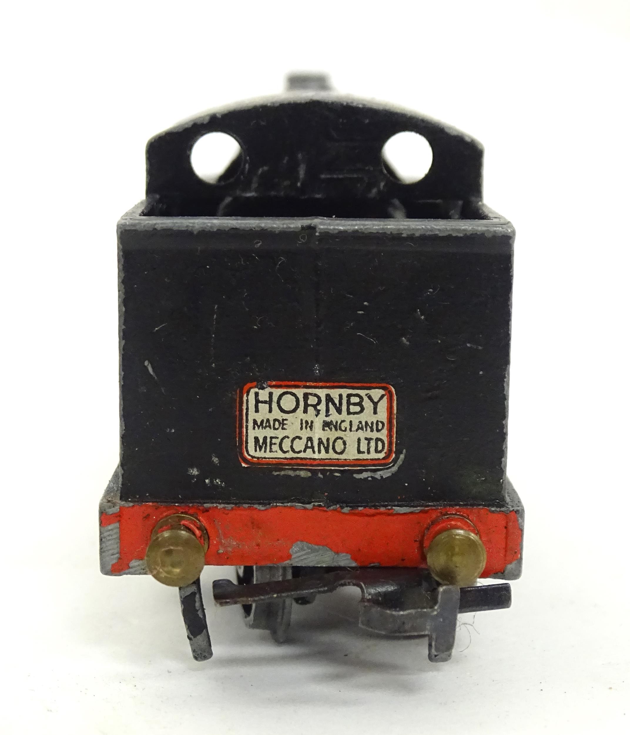 Toys - Model Train / Railway Interest : A quantity of assorted Hornby O Gauge model railway / - Bild 11 aus 11