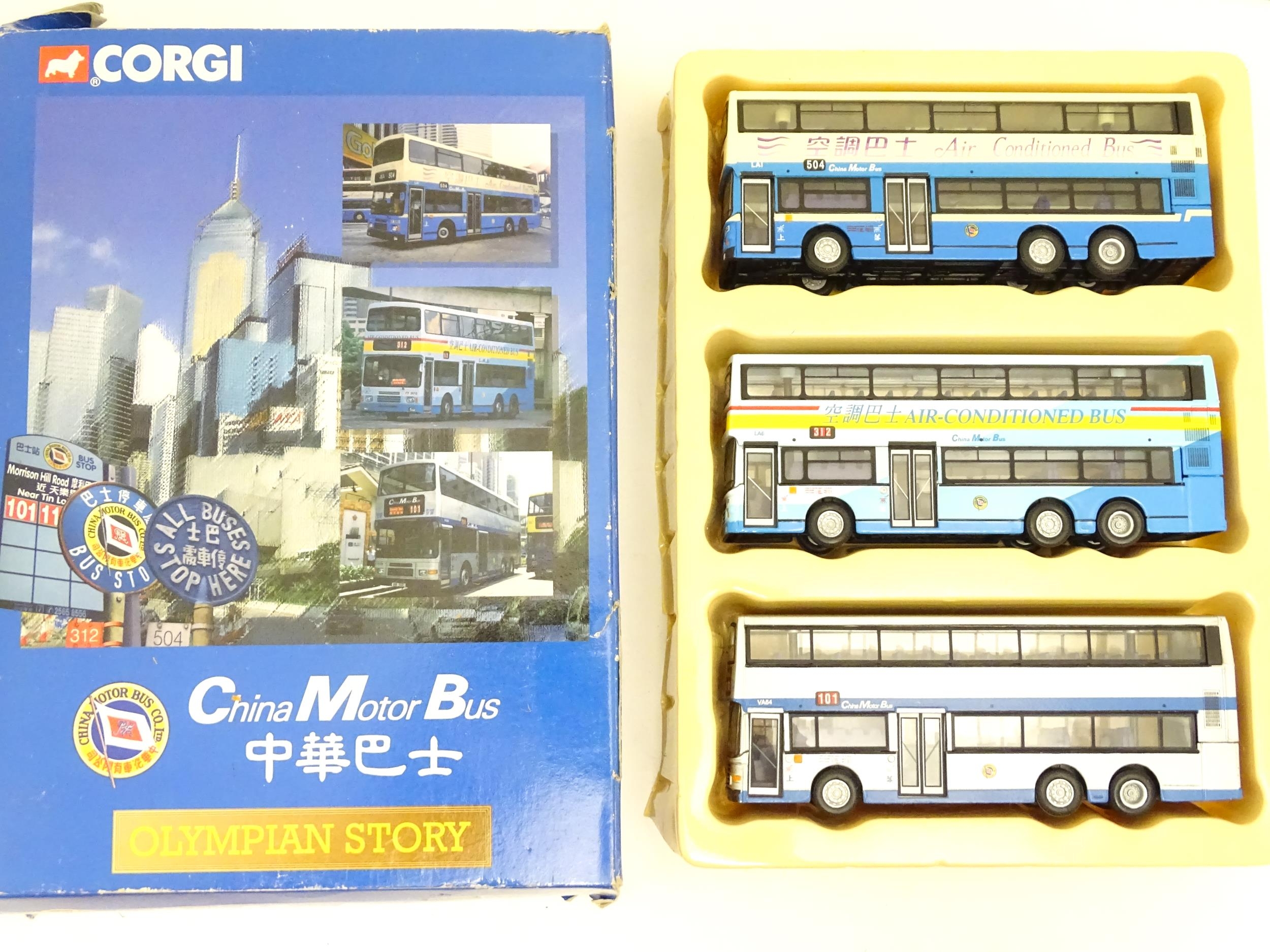 Toys: A quantity of assorted die cast scale model Corgi Far Eastern Buses to include KMB Christmas - Bild 4 aus 10