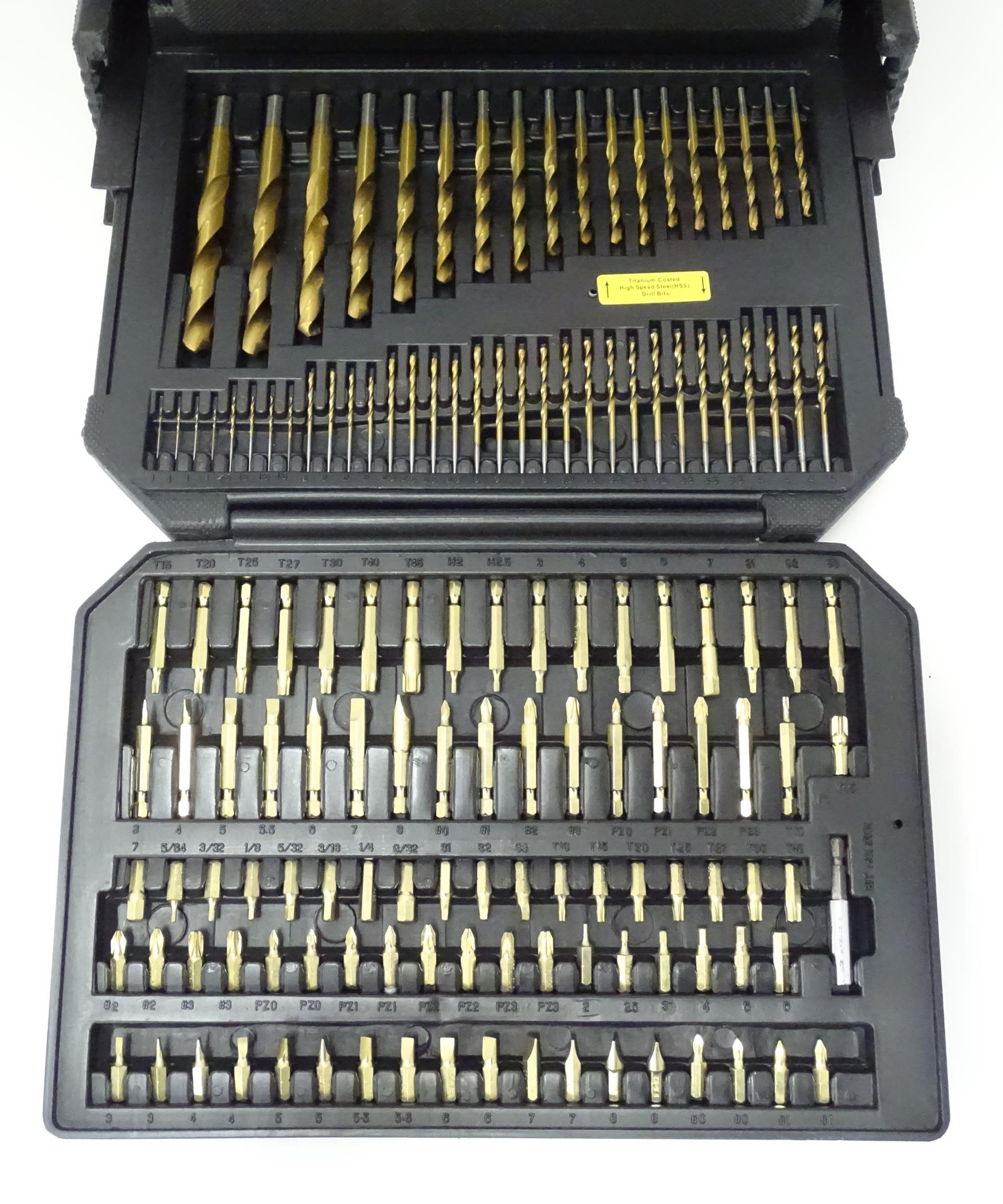 A Westfalia drill bit compendium, the fitted expanding case containing masonry and carpentry drill - Image 6 of 9