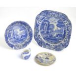 Four items of blue and white ceramics, to include a Copeland Spode plate decorated in the Italian
