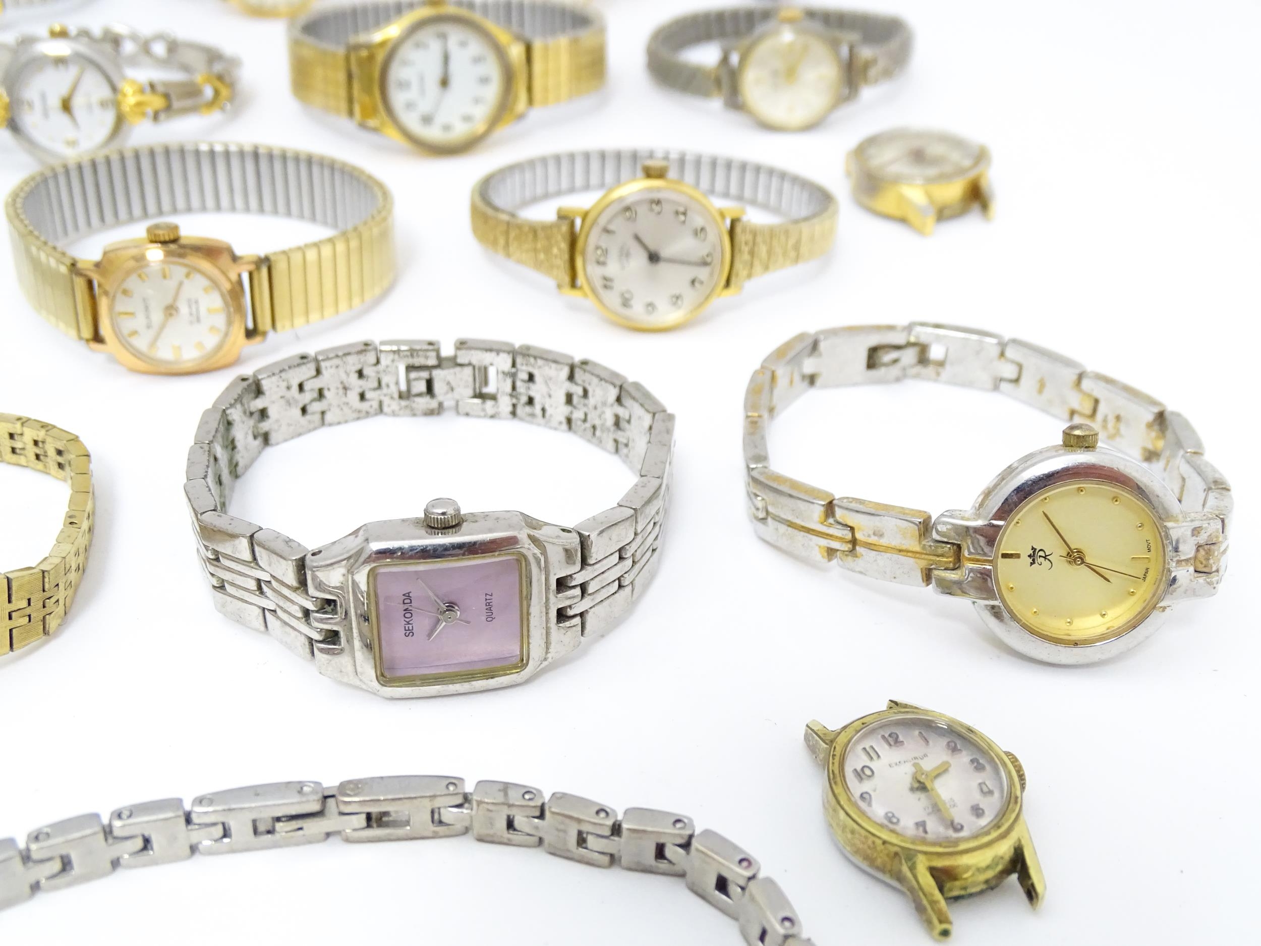 A quantity of ladies wristwatches etc to include examples by Sekonda, Rotary etc (approx 30) - Image 4 of 15
