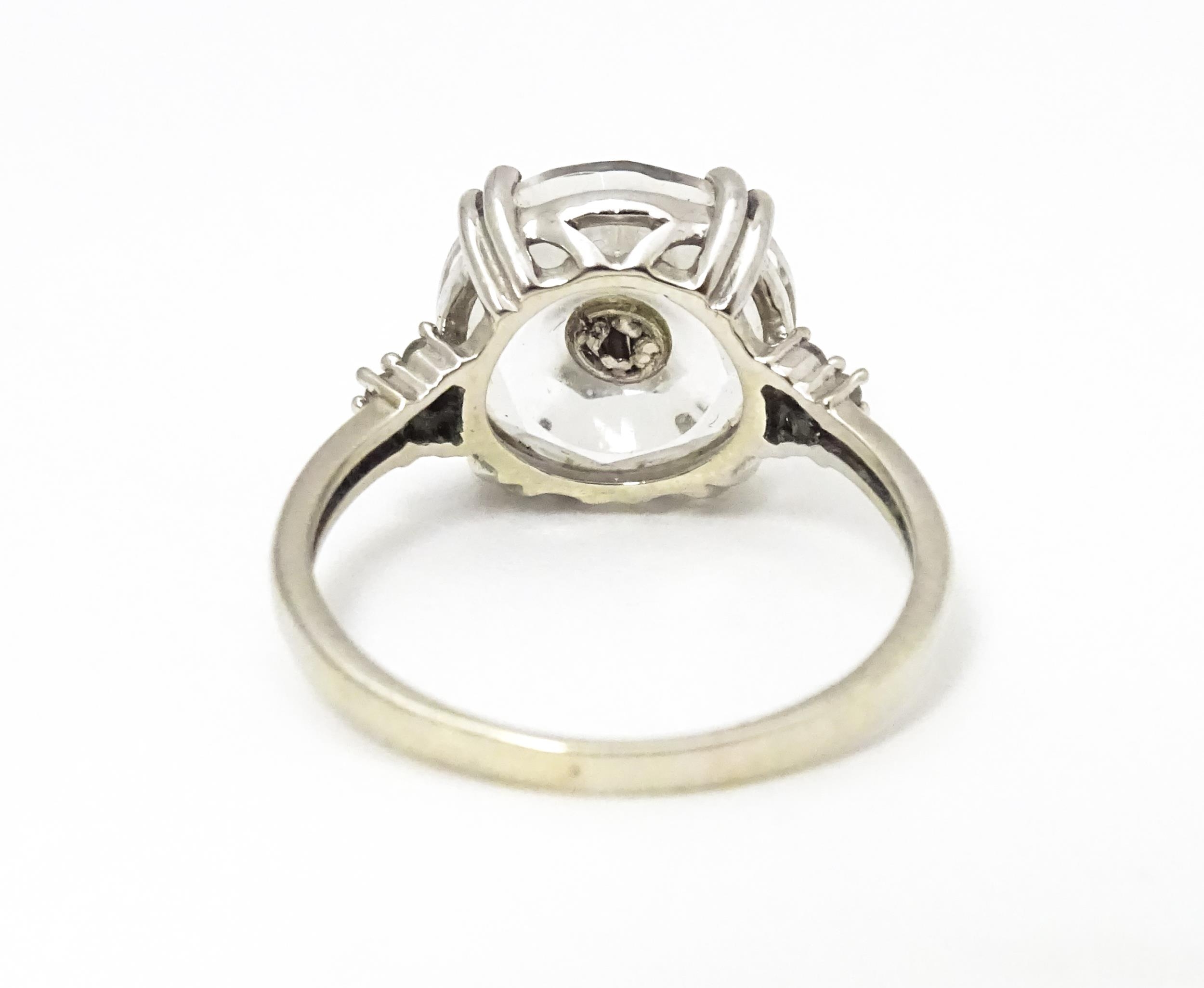 A 10k white gold Lehrer Torus ring set with Bahia quartz and central diamond. Ring size approx M - Image 5 of 9