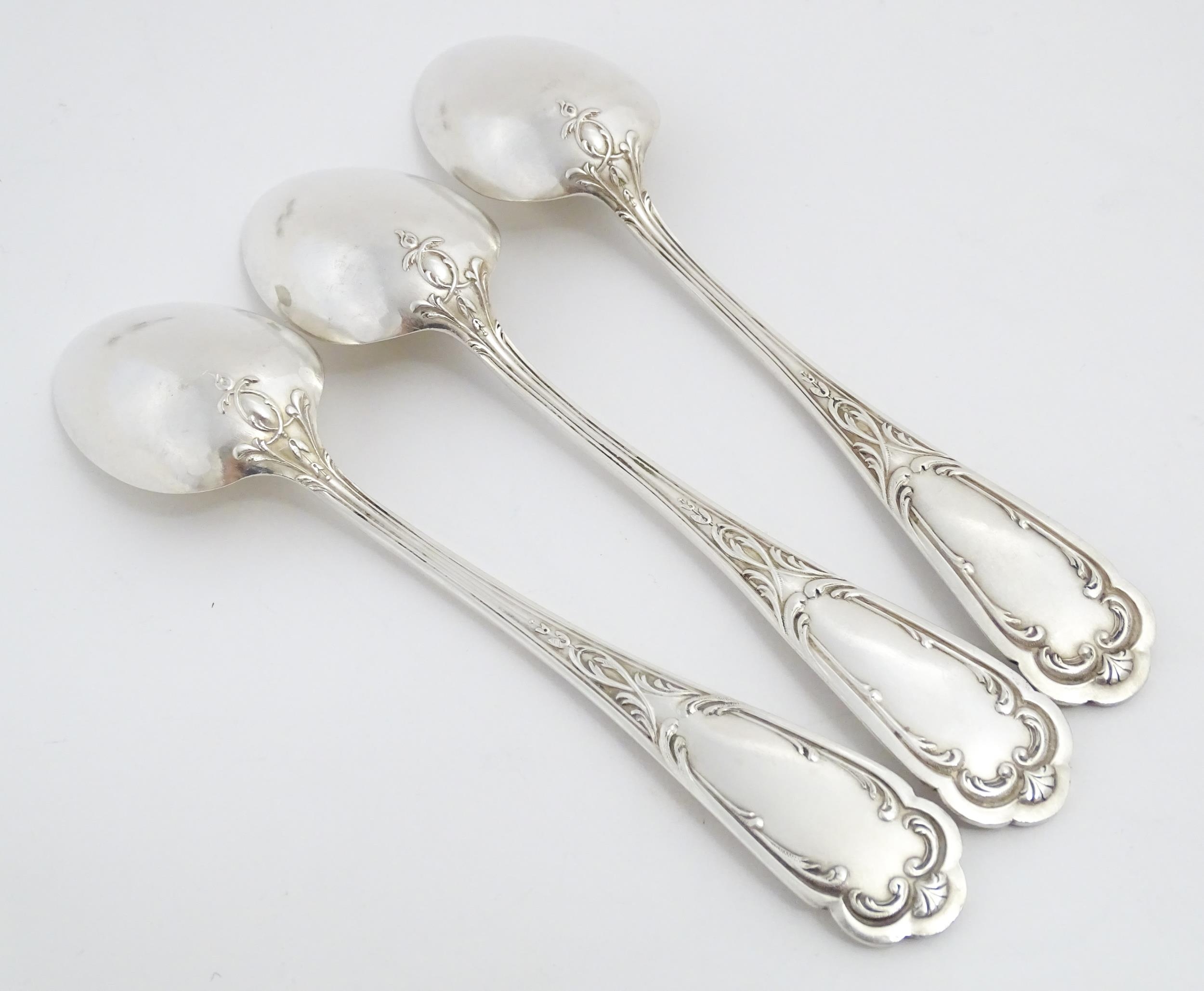 A quantity of assorted silver plate cutlery / flatware to include assorted spoons, serving spoons, - Image 8 of 9