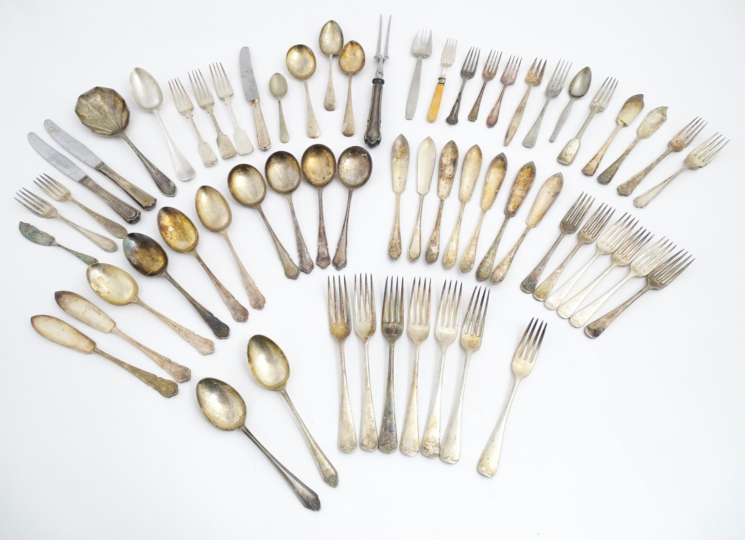 A quantity of silver plate flatware / cutlery to include spoons, forks, fish eaters, etc. Please - Image 3 of 19
