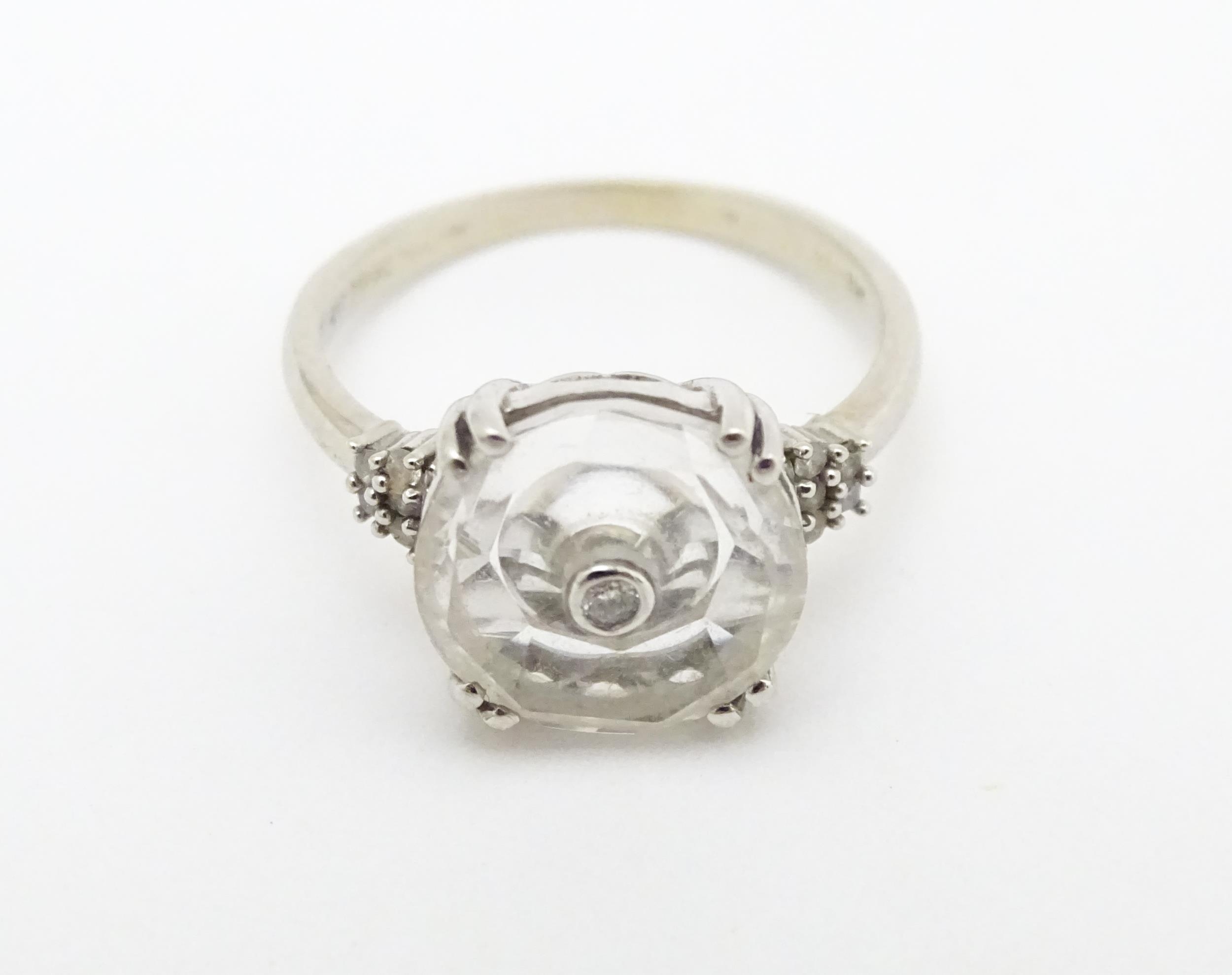 A 10k white gold Lehrer Torus ring set with Bahia quartz and central diamond. Ring size approx M - Image 2 of 9