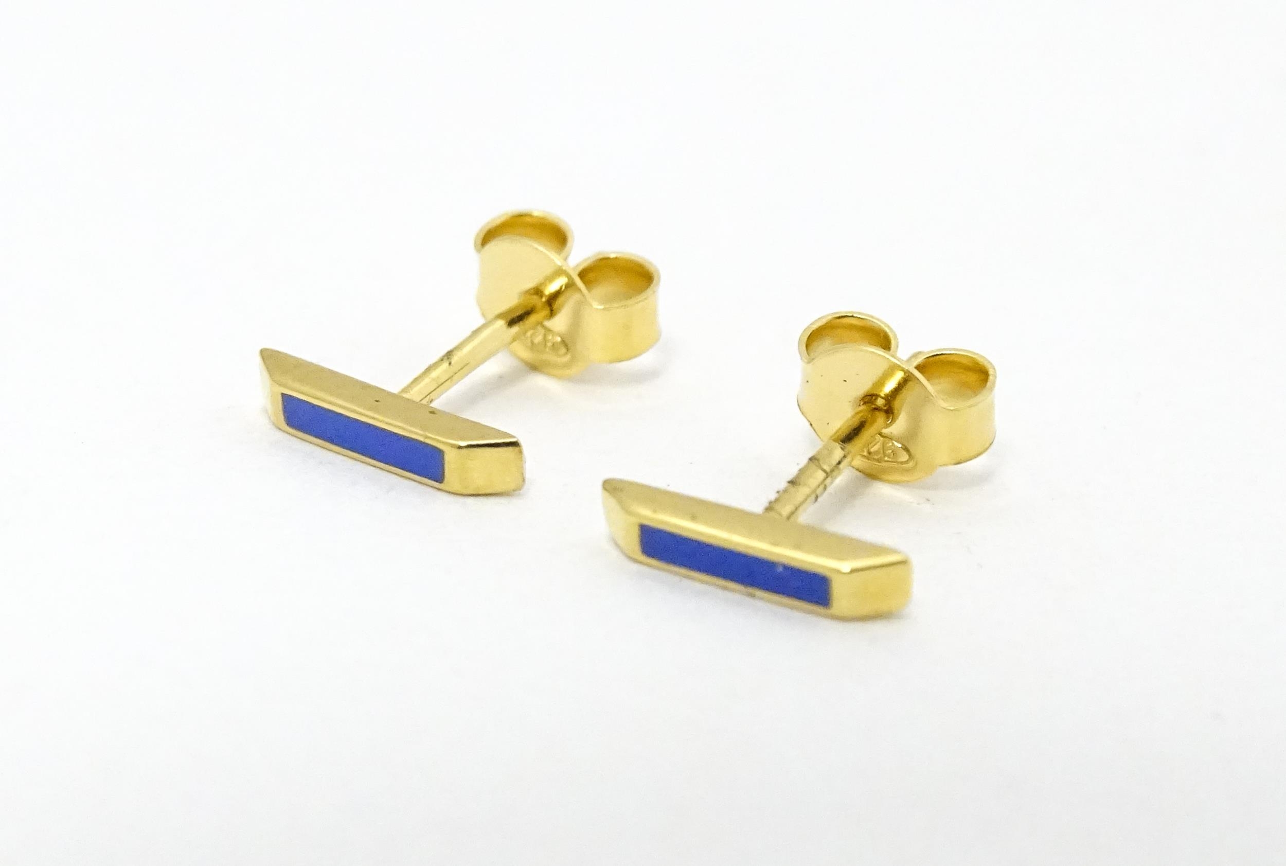 A pair of Astley Clarke 925 silver gilt stud earrings with blue enamel detail. Approx. 1/4" wide - Image 4 of 8