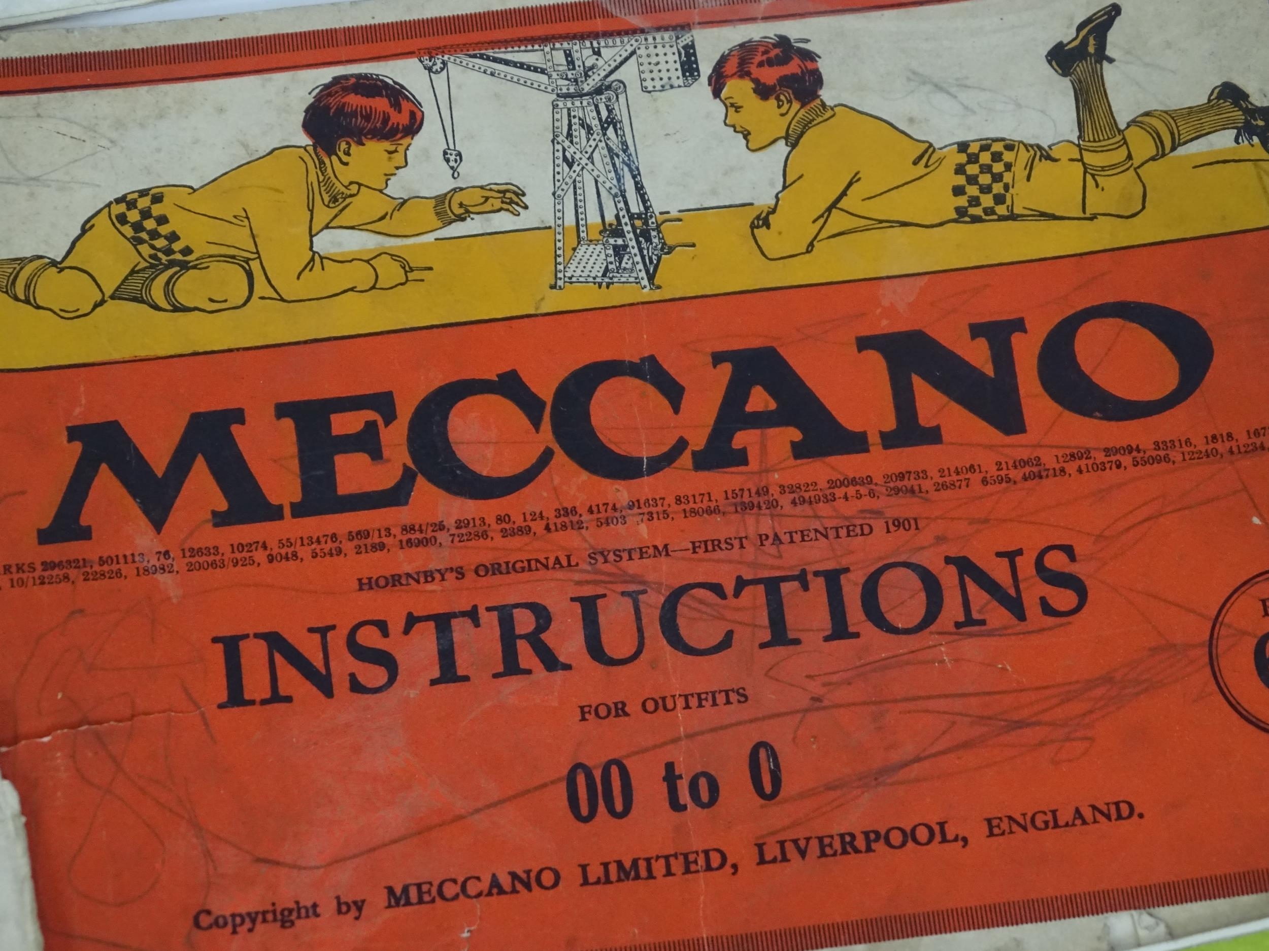 Toys: A large quantity of assorted Meccano to include flat plates, girders, wheels, various - Image 11 of 28