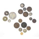 Coins: A quantity of assorted World coins to include from China, Hong Kong, South Africa, Canada,