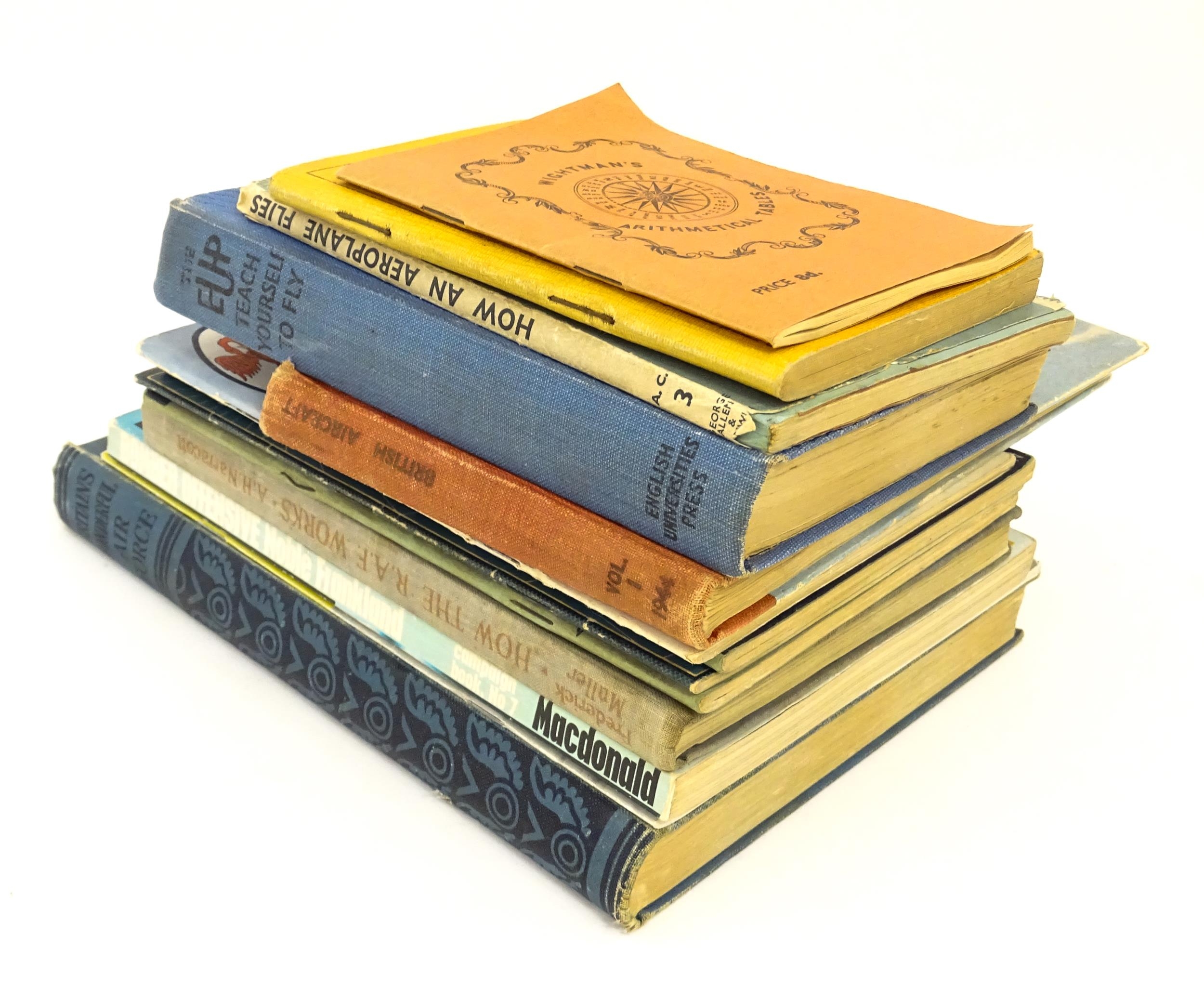 Books: A quantity of assorted book on the subject of aviation to include The Air Navigator's Stars - Image 17 of 17