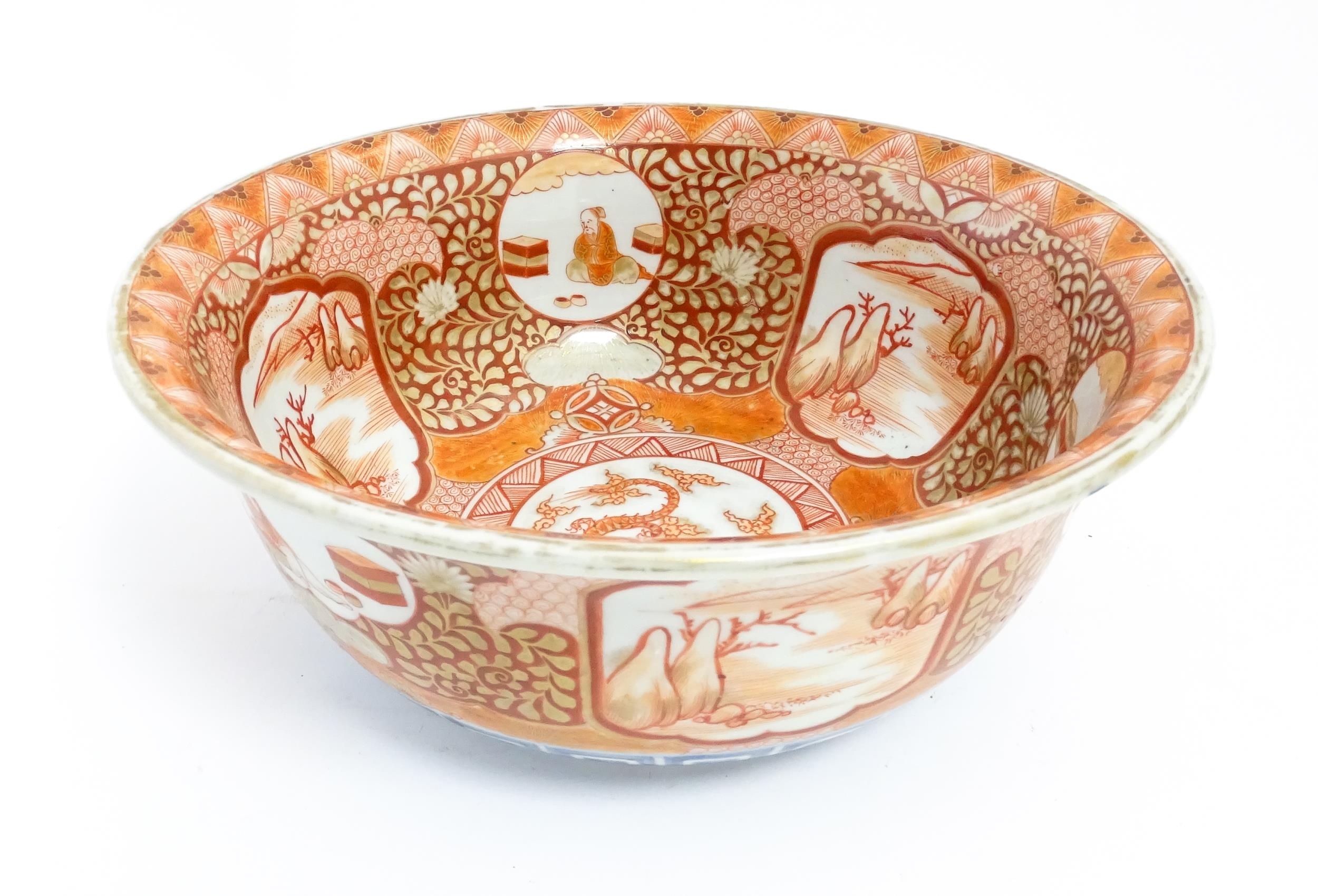 An Oriental bowl decorated in the Kutani palette with central dragon motif, the sides with landscape - Image 3 of 6