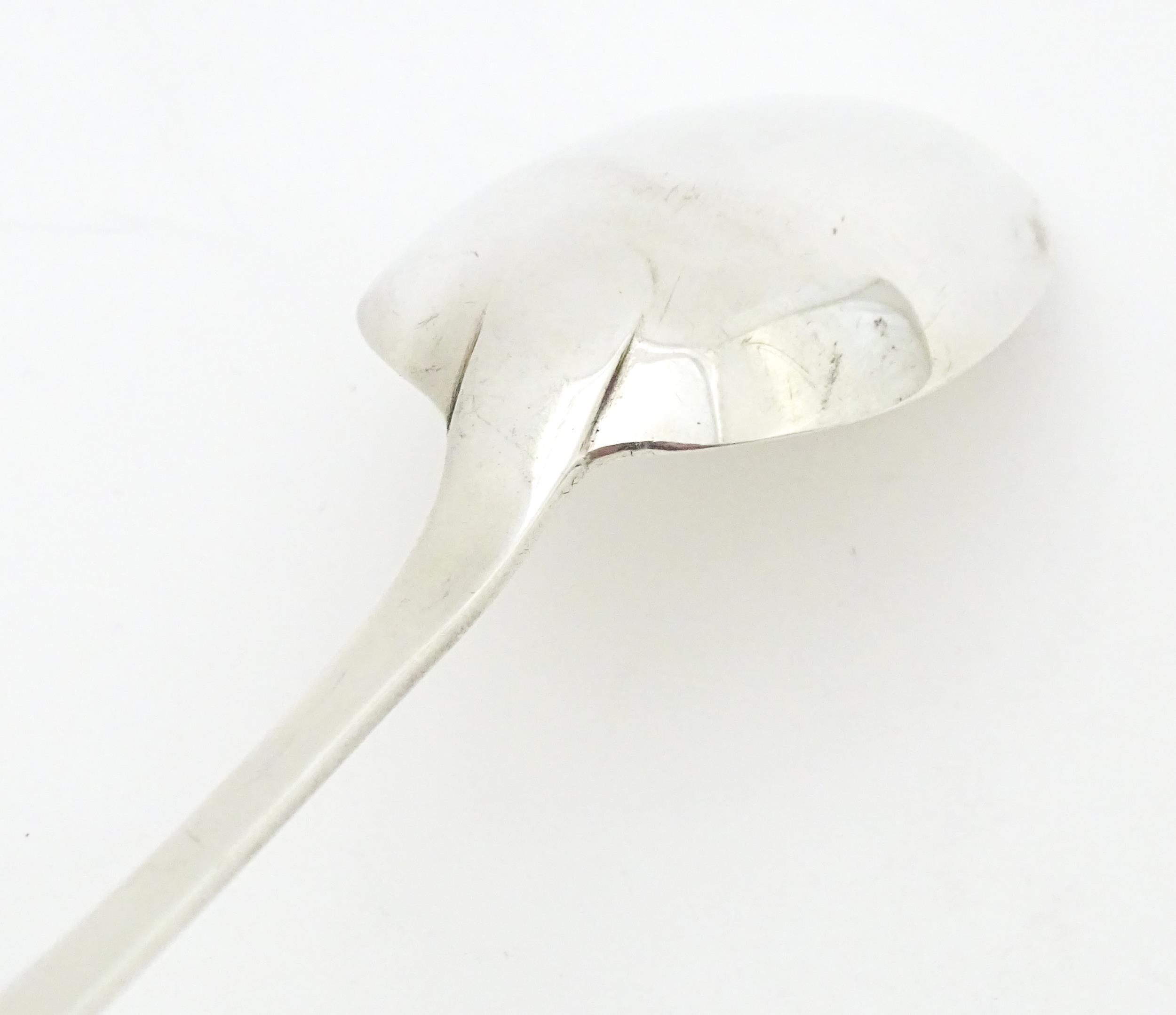 An early 19thC provincial Irish silver table spoon with bright cut decoration, maker Carden - Image 8 of 9