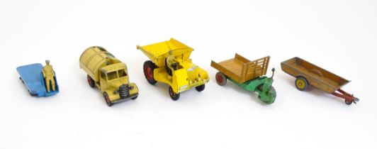 Toys: Five assorted die cast scale model Dinky Toys / Dinky Supertoys vehicles comprising Muir-