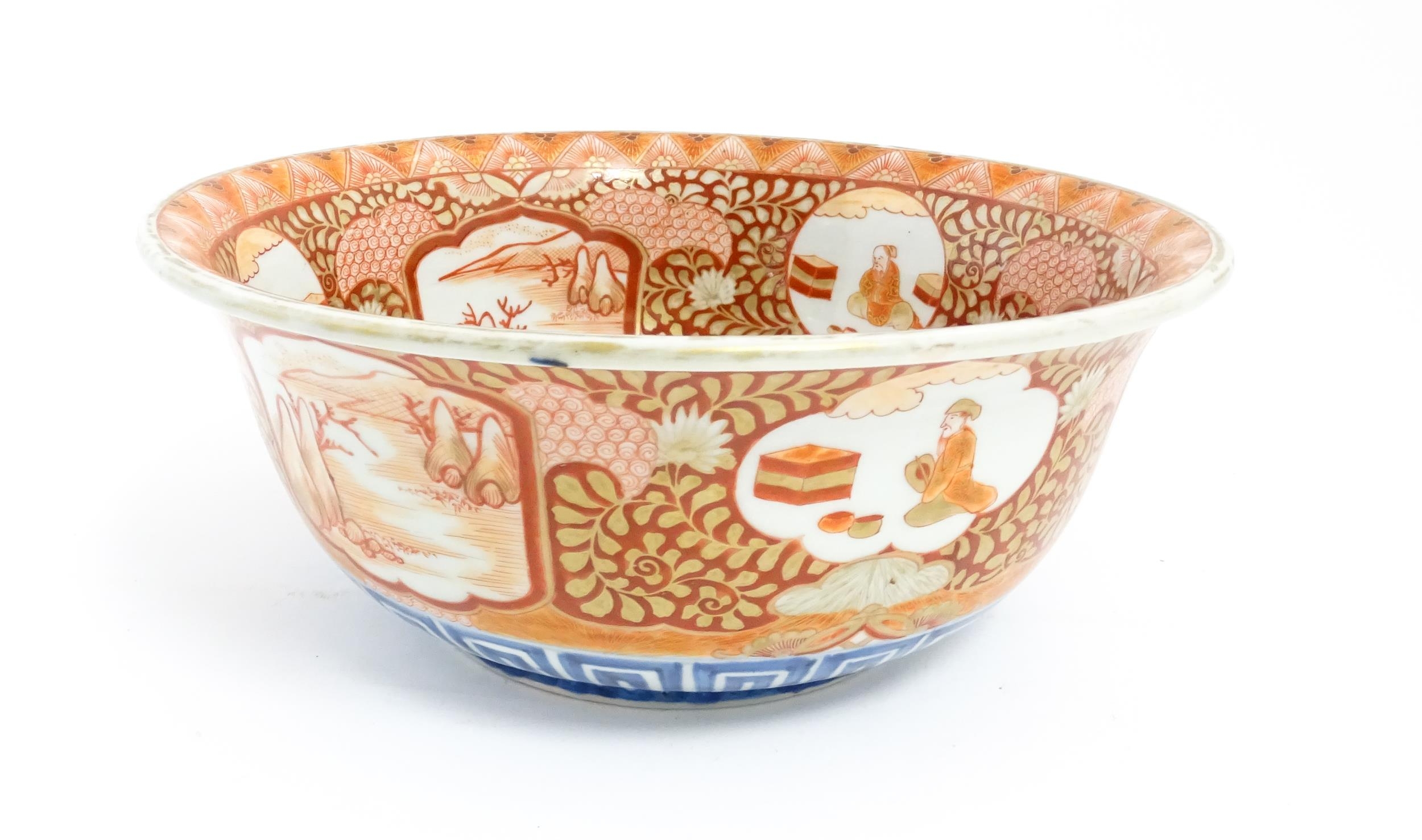 An Oriental bowl decorated in the Kutani palette with central dragon motif, the sides with landscape - Image 4 of 6