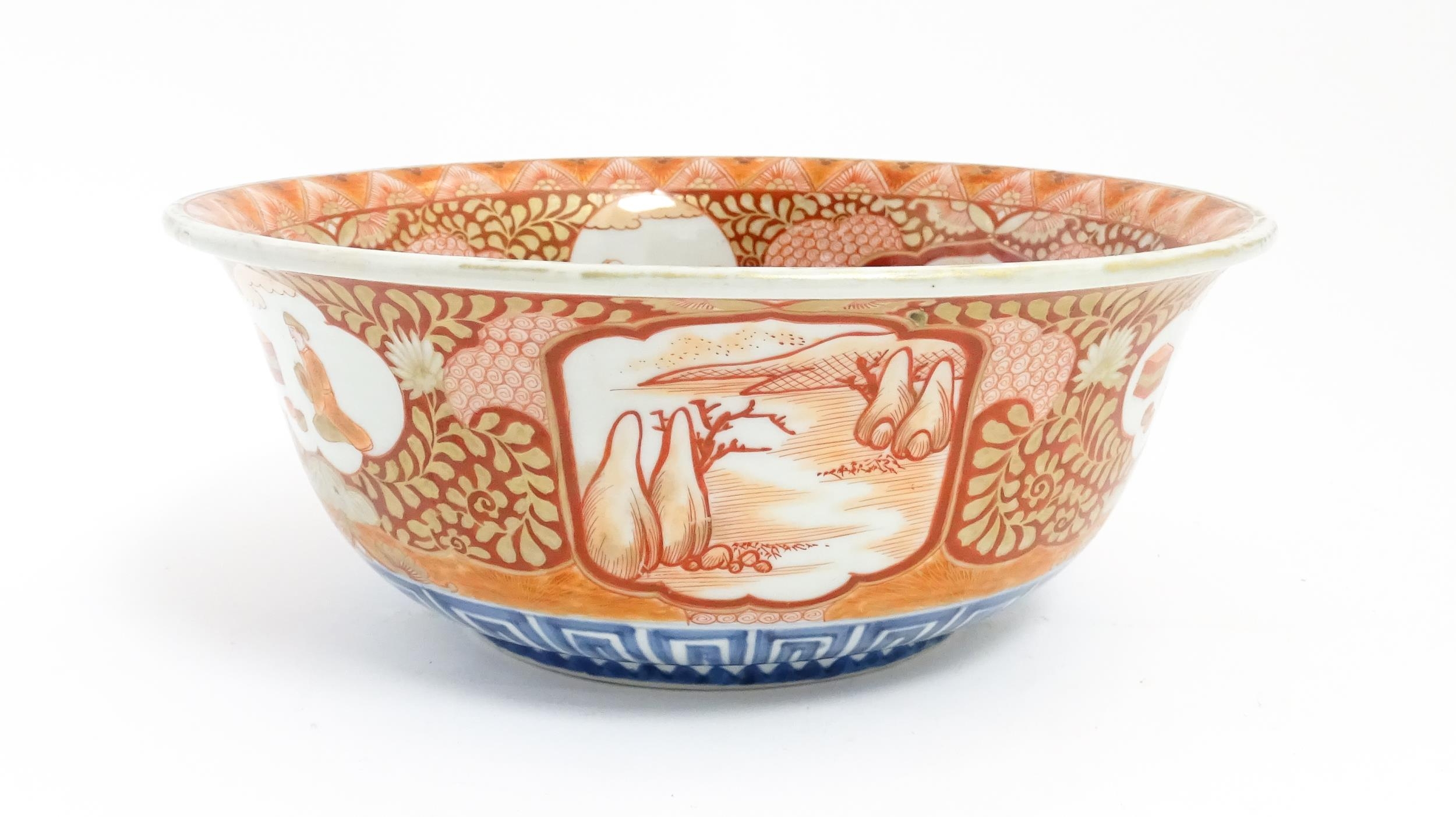 An Oriental bowl decorated in the Kutani palette with central dragon motif, the sides with landscape - Image 5 of 6