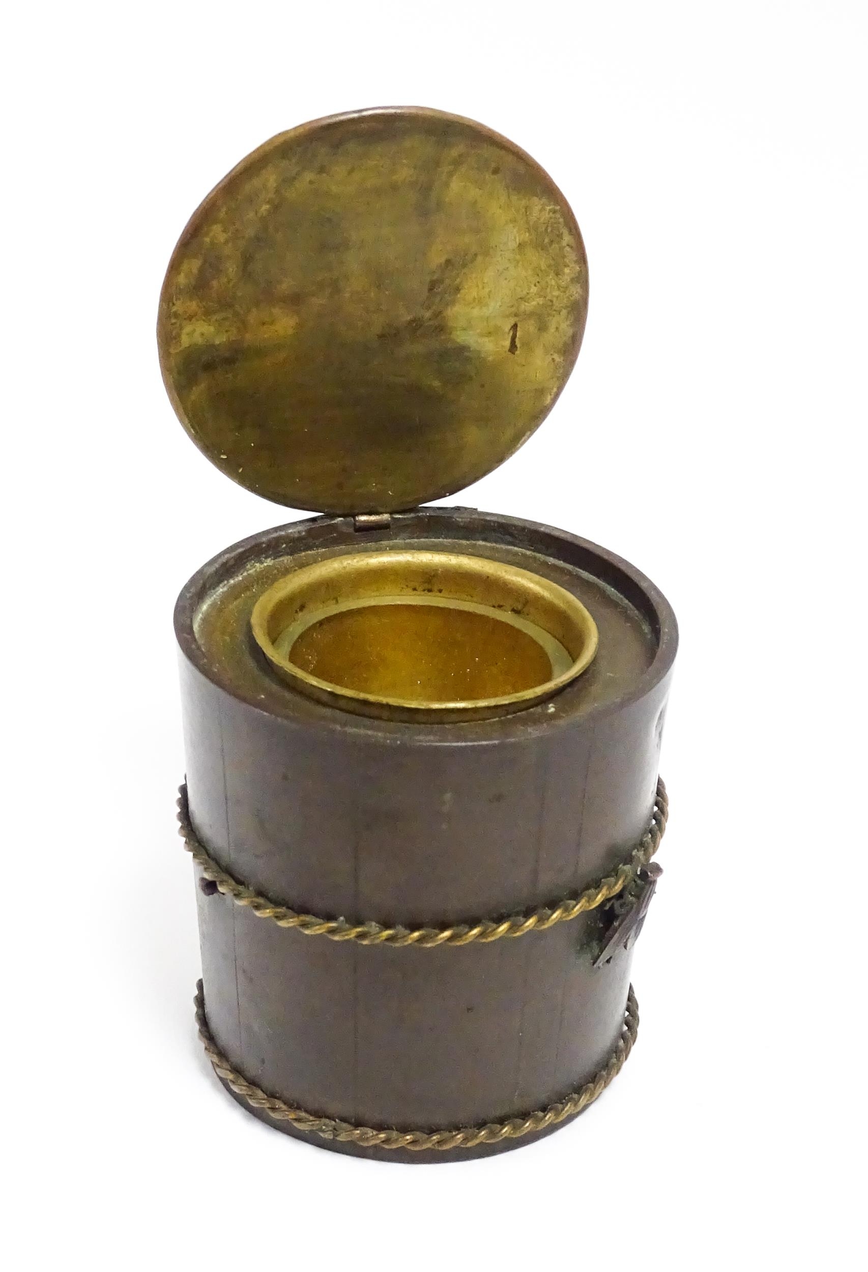 A Japanese bronze novelty inkwell of cylindrical form, the lid with fish and crab detail, the body - Image 4 of 8