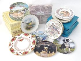 A quantity of assorted collectors plates makers to include Coalport, Royal Doulton, Limoges, Royal