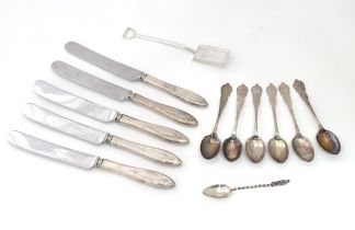 A quantity of assorted silver plate cutlery Please Note - we do not make reference to the