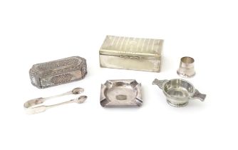 A quantity of assorted silver plate items to include a table top cigarette box, quaich, tongs,