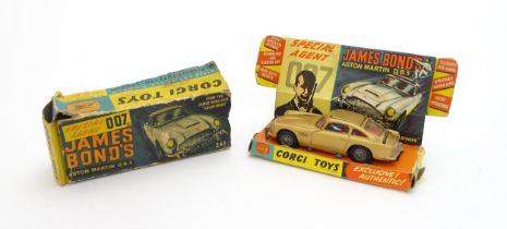 Toys: A Corgi Toys die cast scale model James Bond Special Agent 007 Aston Martin DB5 from the