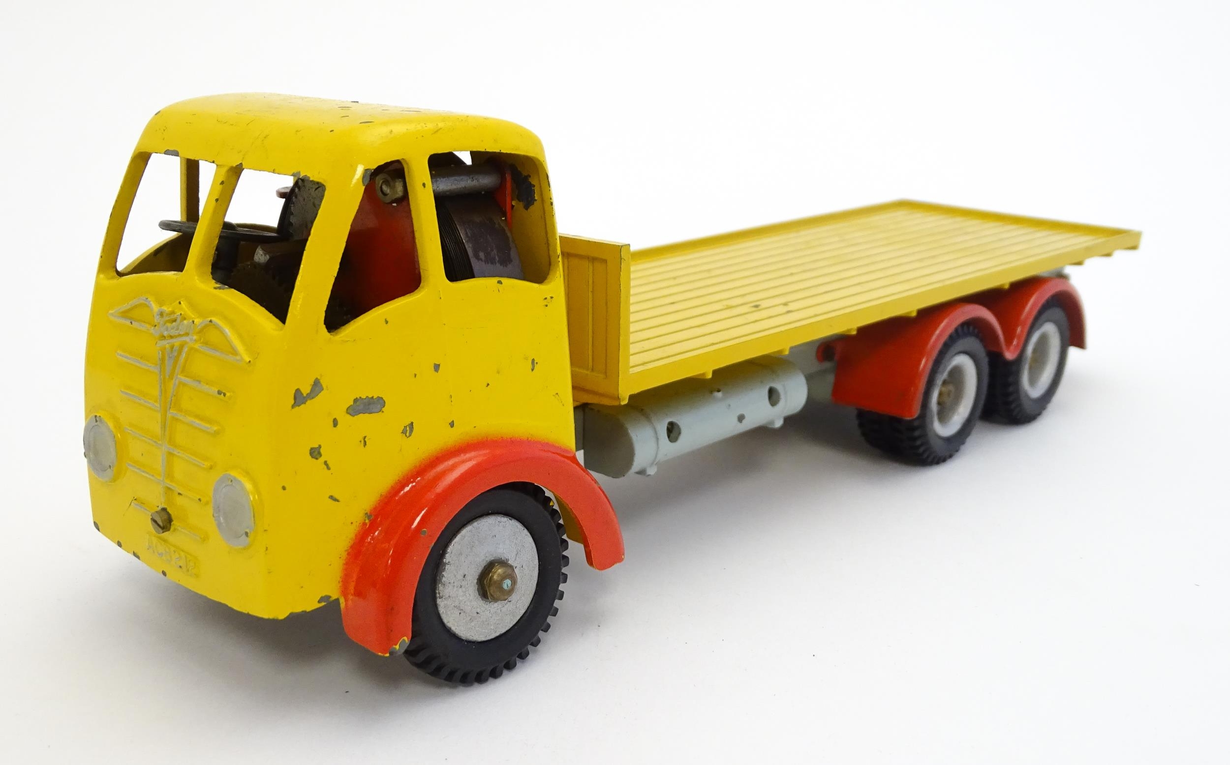 Toy: A Shackleton Toys scale model die cast clockwork / mechanical Foden F. G. Flatbed Lorry in - Image 3 of 14